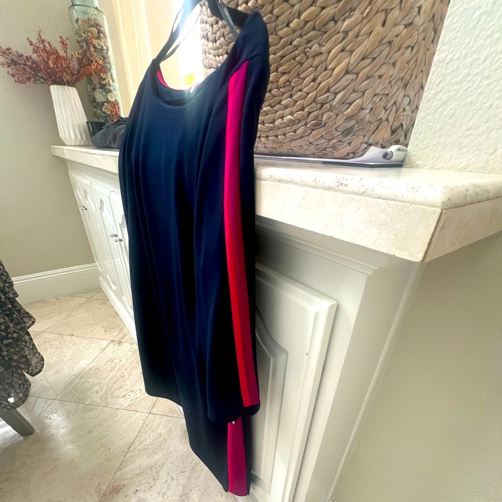 Vince Camuto ladies aline dress,Size 16, tags on, navy with hot pink stripe